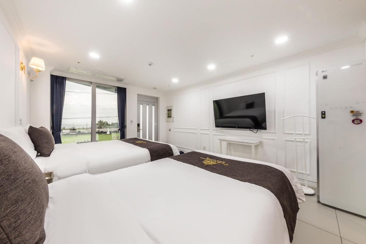 Gladsheim Hotel Seogwipo Extérieur photo