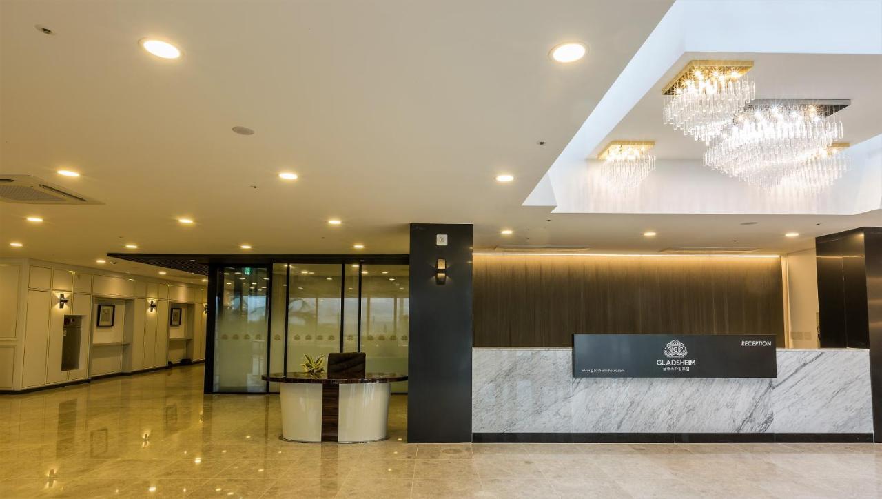 Gladsheim Hotel Seogwipo Extérieur photo