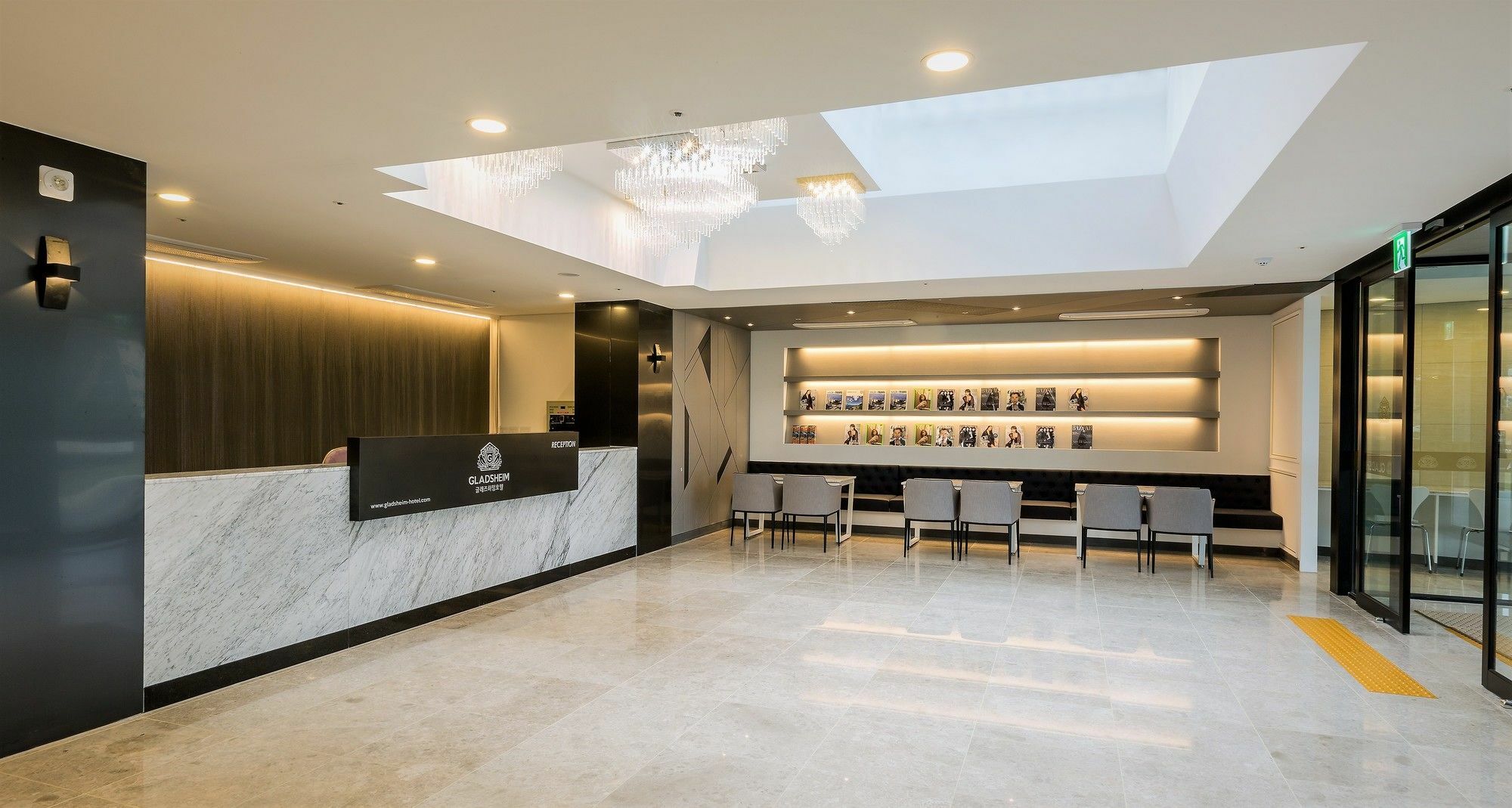Gladsheim Hotel Seogwipo Extérieur photo